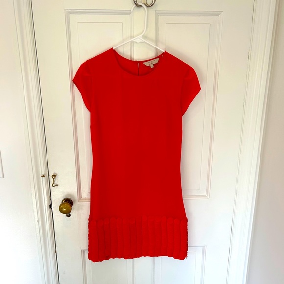 red strapless dress Ellie Mini – Beginning Boutique googlemsrp02.20.25 Size:7.5 Wide Cream sweater dress with